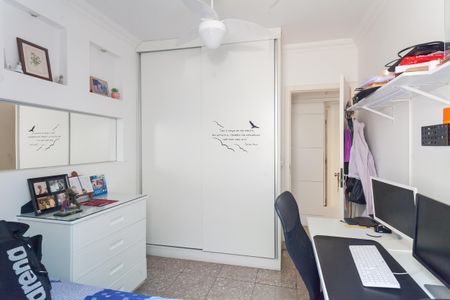 Apartamento à venda com 225m², 4 quartos e 4 vagasquarto 3