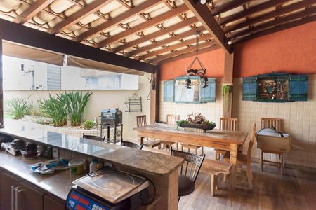 Apartamento à venda com 225m², 4 quartos e 4 vagasarea privativa 2- churrasqueira 