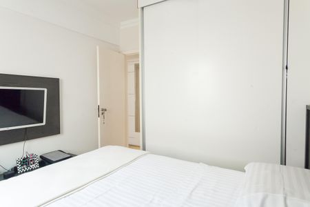 Apartamento à venda com 225m², 4 quartos e 4 vagasquarto 2