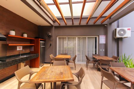 Apartamento à venda com 60m², 2 quartos e 1 vaga Apartamento à venda com 60m², 2 quartos e 1 vagaÁrea comum - Churrasqueira