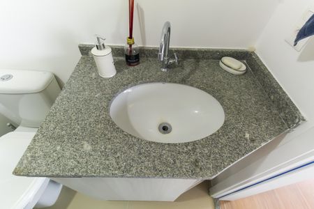 Apartamento à venda com 60m², 2 quartos e 1 vaga Apartamento à venda com 60m², 2 quartos e 1 vagaBanheiro