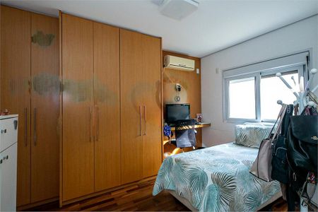 Casa à venda com 5 quartos, 380m² em Santo Amaro, São Paulo