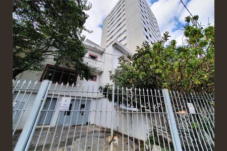 Casa à venda com 2 quartos, 177m² em Vila Mariana, São Paulo