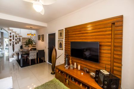 Casa à venda com 118m², 3 quartos e 1 vaga Casa à venda com 118m², 3 quartos e 1 vagaSala