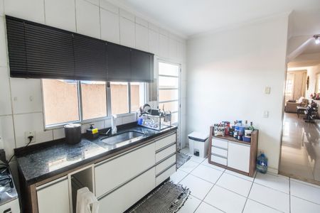 Casa à venda com 118m², 3 quartos e 1 vaga Casa à venda com 118m², 3 quartos e 1 vagaCozinha