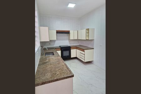 Casa à venda com 118m², 3 quartos e 2 vagas