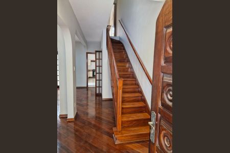 Casa à venda com 118m², 3 quartos e 2 vagas