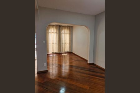 Casa à venda com 118m², 3 quartos e 2 vagas