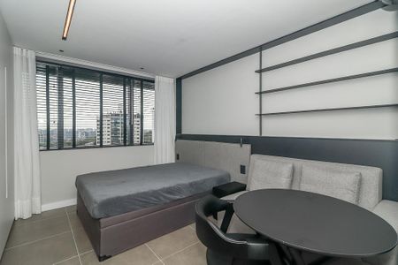 Sala / Quarto / Cozinha de kitnet/studio à venda com 0 quarto, 26m² em Três Figueiras, Porto Alegre