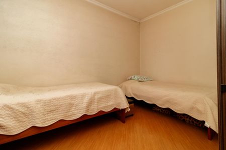 Apartamento à venda com 75m², 2 quartos e 2 vagasQuarto 2