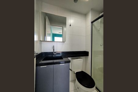 Banheiro de apartamento à venda com 1 quarto, 29m² em Vila Ema, São Paulo