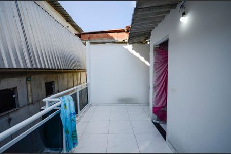 Casa à venda com 50m², 2 quartos e sem vaga Casa à venda com 50m², 2 quartos e sem vagaTerraço