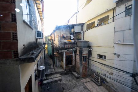 Casa à venda com 50m², 2 quartos e sem vaga Casa à venda com 50m², 2 quartos e sem vagaSala