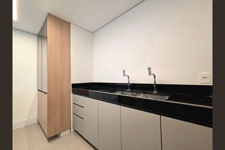 Apartamento para alugar com 140m², 2 quartos e 2 vagas Apartamento para alugar com 140m², 2 quartos e 2 vagasCozinha