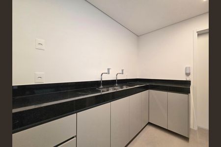 Apartamento para alugar com 140m², 2 quartos e 2 vagas Apartamento para alugar com 140m², 2 quartos e 2 vagasCozinha