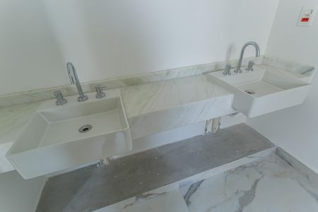 Apartamento para alugar com 144m², 2 quartos e 2 vagasBanheiro da Suíte 2