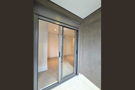 Apartamento para alugar com 140m², 2 quartos e 2 vagas Apartamento para alugar com 140m², 2 quartos e 2 vagasVaranda da Suíte 1