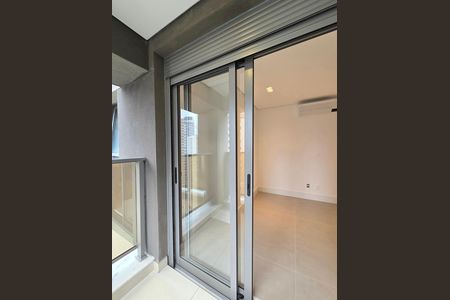 Apartamento para alugar com 140m², 2 quartos e 2 vagas Apartamento para alugar com 140m², 2 quartos e 2 vagasVaranda da Suíte 1