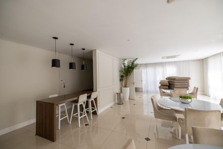 Apartamento à venda com 110m², 3 quartos e 2 vagasÁrea comum - Salão de festas