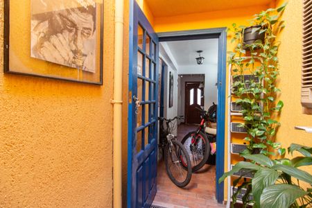 Casa à venda com 170m², 3 quartos e 1 vaga