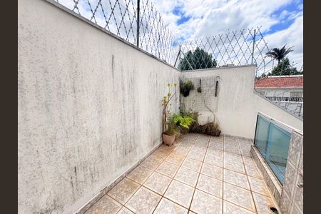 Casa à venda com 232m², 3 quartos e 2 vagasVaranda