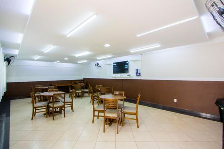 Apartamento para alugar com 45m², 2 quartos e 1 vaga Apartamento para alugar com 45m², 2 quartos e 1 vagaÁrea comum - Salão de festas