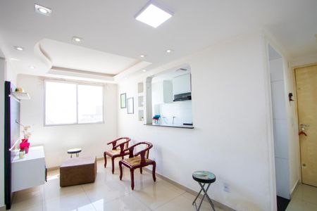 Sala de apartamento para alugar com 2 quartos, 45m² em Parque São Vicente, Santo André