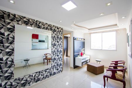 Sala de apartamento para alugar com 2 quartos, 45m² em Parque São Vicente, Santo André