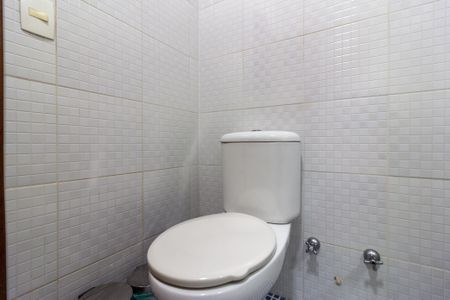 Casa à venda com 95m², 3 quartos e 1 vaga Casa à venda com 95m², 3 quartos e 1 vagaBanheiro