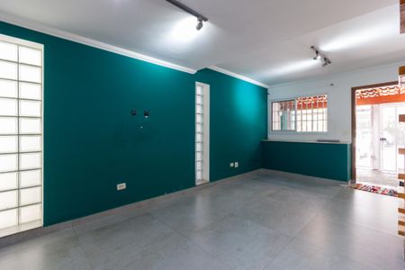 Casa à venda com 95m², 3 quartos e 1 vaga Casa à venda com 95m², 3 quartos e 1 vagaSala