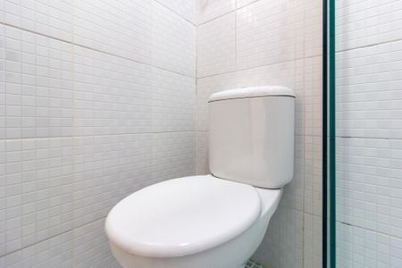 Casa à venda com 95m², 3 quartos e 1 vaga Casa à venda com 95m², 3 quartos e 1 vagaBanheiro da Suíte