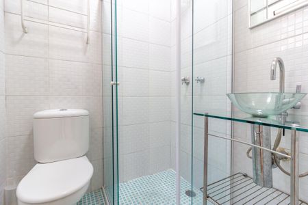 Casa à venda com 95m², 3 quartos e 1 vaga Casa à venda com 95m², 3 quartos e 1 vagaBanheiro da Suíte