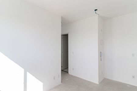 Sala de apartamento para alugar com 2 quartos, 36m² em Parque Maria Helena, São Paulo