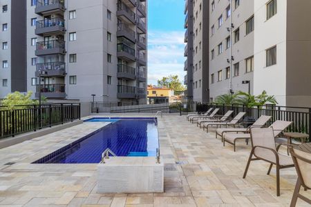 Apartamento à venda com 36m², 2 quartos e 1 vaga Apartamento à venda com 36m², 2 quartos e 1 vagaÁrea comum - Piscina