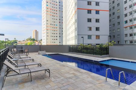 Apartamento à venda com 36m², 2 quartos e 1 vaga Apartamento à venda com 36m², 2 quartos e 1 vagaÁrea comum - Piscina