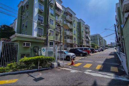 Apartamento à venda com 56m², 3 quartos e 1 vagaFrente condomínio 