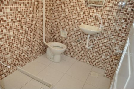 Apartamento para alugar com 60m², 2 quartos e sem vagaBanheiro