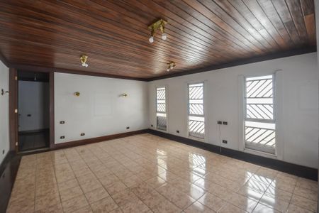Casa à venda com 213m², 3 quartos e 4 vagasSala
