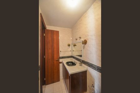 Casa à venda com 213m², 3 quartos e 4 vagasBanheiro