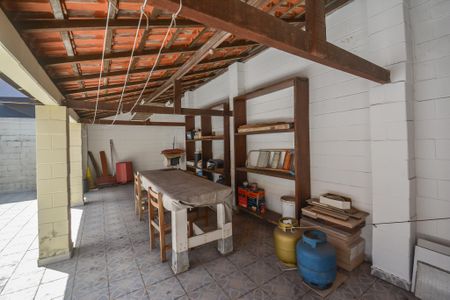 Casa à venda com 213m², 3 quartos e 4 vagasChurrasqueira