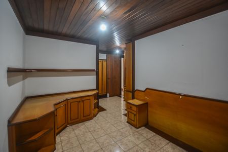 Casa à venda com 213m², 3 quartos e 4 vagasQuarto Suíte