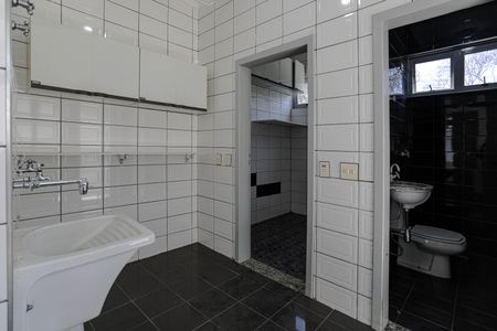 Casa para alugar com 273m², 3 quartos e 4 vagas Casa para alugar com 273m², 3 quartos e 4 vagasÁrea de Serviço