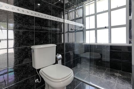 Casa para alugar com 273m², 3 quartos e 4 vagas Casa para alugar com 273m², 3 quartos e 4 vagasBanheiro da Suíte