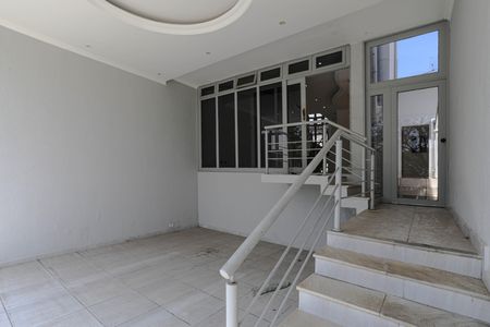 Casa para alugar com 273m², 3 quartos e 4 vagas Casa para alugar com 273m², 3 quartos e 4 vagasGaragem