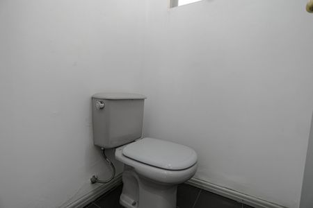 Casa para alugar com 273m², 3 quartos e 4 vagas Casa para alugar com 273m², 3 quartos e 4 vagasLavabo