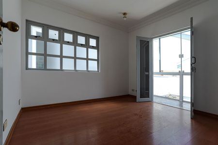 Casa para alugar com 273m², 3 quartos e 4 vagas Casa para alugar com 273m², 3 quartos e 4 vagasSuíte
