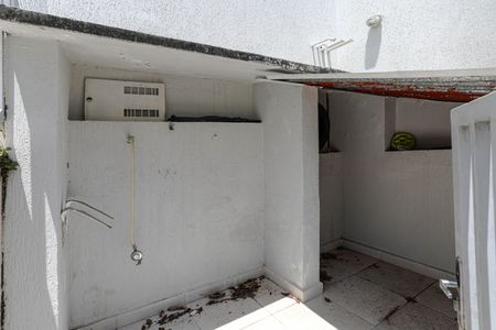 Casa para alugar com 273m², 3 quartos e 4 vagas Casa para alugar com 273m², 3 quartos e 4 vagasQuintal