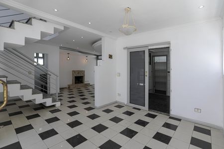 Casa para alugar com 273m², 3 quartos e 4 vagas Casa para alugar com 273m², 3 quartos e 4 vagasSala de Jantar