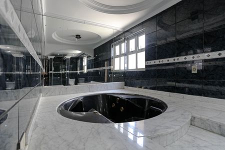 Casa para alugar com 273m², 3 quartos e 4 vagas Casa para alugar com 273m², 3 quartos e 4 vagasBanheiro da Suíte 3