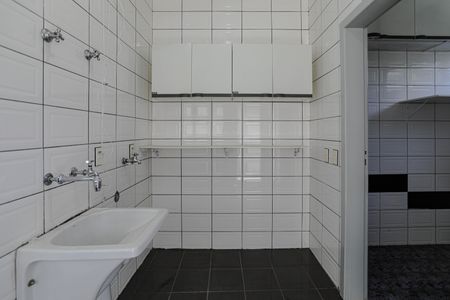 Casa para alugar com 273m², 3 quartos e 4 vagas Casa para alugar com 273m², 3 quartos e 4 vagasÁrea de Serviço